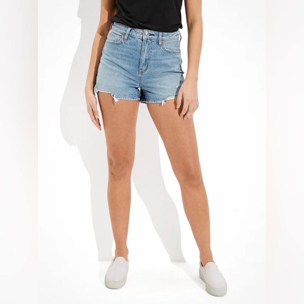 American Eagle NWT denim mom shorts women’s‎ size 10 or 30